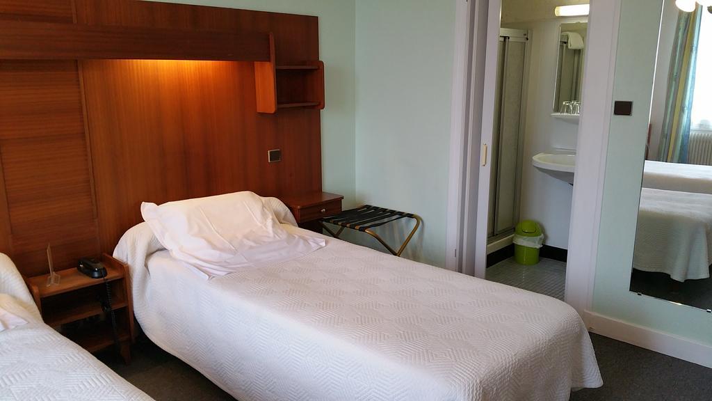 Hotel A Notre Dame La Châtre Dış mekan fotoğraf